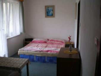 Apartamento Ubytov�n� Pod Hradem Dobronice 111