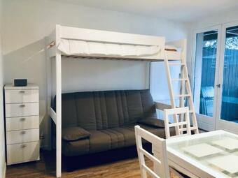 Apartamento Agr�able Studio Neuf Avec Vue + Parking Gratuit