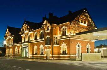 Apartament ?rednia 15 II Pi?tro W?growiec