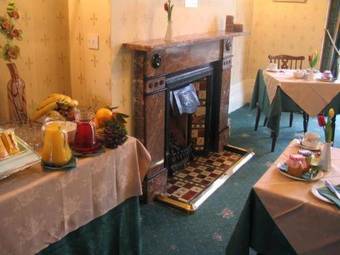 Hostal Rostrevor Hotel - Guest House