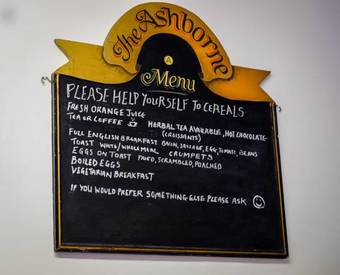 Hostal Ashborne Guest House