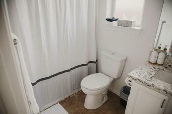 New! Updated Home Close To Everything, Bbq