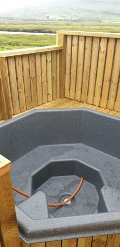 Hvammur 5 With Private Hot Tub