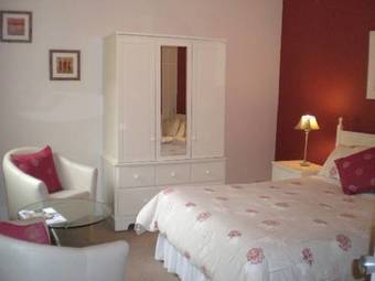 Hostal Moraydale Guest House