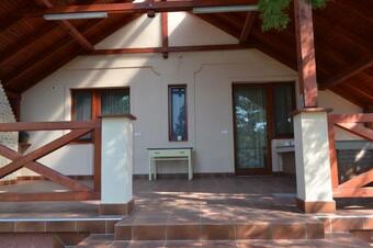 Hostal M�dos Falusi Sz�ll�shely