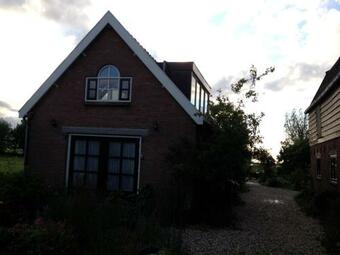 Holiday Home Koetshuis De Polderruimte