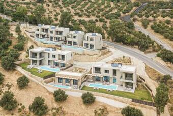 Porti Villas Iraklis