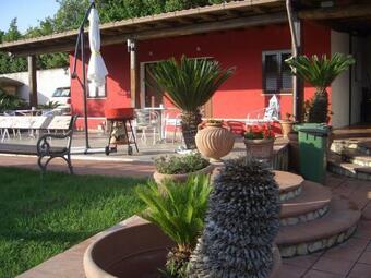 Hostal L'oasi Di Ambra