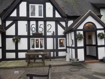 Posada White Lion Hotel