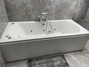 Cootehall Marina Luxury Lakefront Apartment