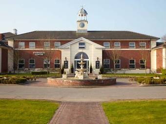 Hotel Village Urban Resort Chester St David's