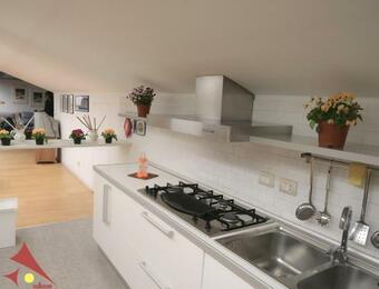 Apartamento Casavellino: Il Tuo Spazio Moderno In Centro