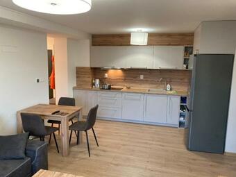 Kr�sny Apartm�n Na Zempl�nskej ?�rave