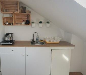 Hostal Apartma Med Vinogradi