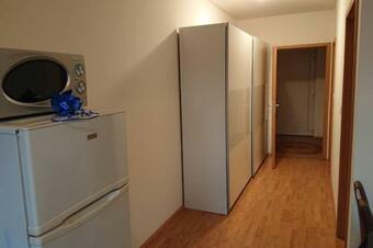 Apartamento Litija: V Zelenem Objemu Reke Save