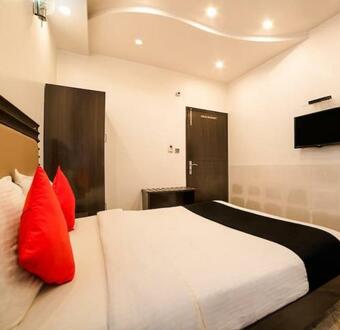 Hotel Purvanchal & Restaurant By Wb Economy