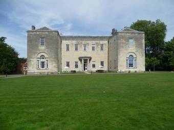 Hotel Hitchin Priory