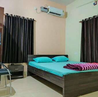 Hostal Hotel Atithi