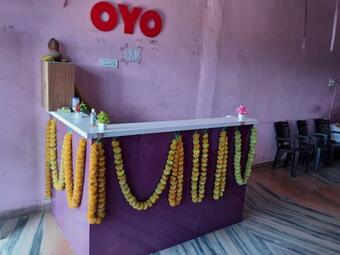 Oyo 83234 Grand Plaza Hotel