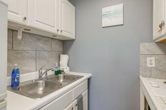 New Cute & Private Studio Apartment In Navarre