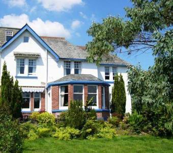 Hostal Overcombe House