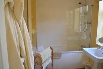 Bed & Breakfast Tresco House