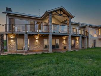 Bass View Estate