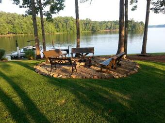 The Pointe