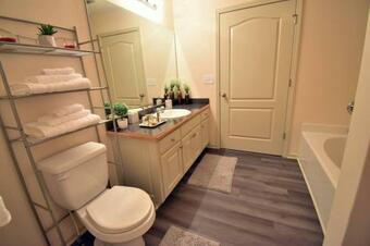 Apartamento Cozy Renovated Winder Townhouse