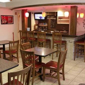 Boarders Inn And Suites By Cobblestone Hotels - Fayette