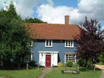 Hostal Bonningtons Stansted B&B