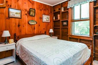 Boulder Pointe Cottage