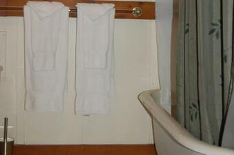 Bayview Cottages & Retreats