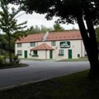 The Country Park Inn And Lodge