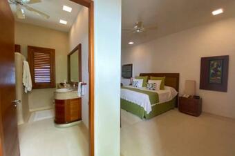 Private Luxury Home With Two Pools And Ocean Views