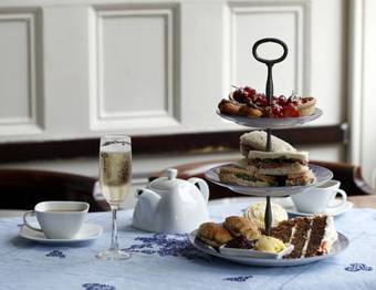 The Christopher Hotel Bar And Grill