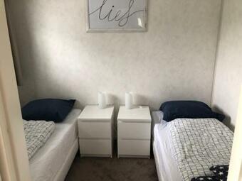 Comfy Chalet With Palletstove, Near The Wadden Sea