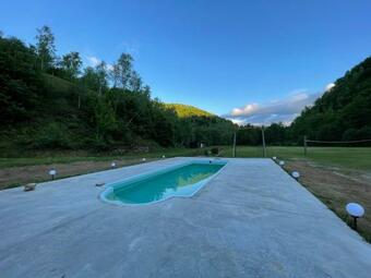 Hanul Morii - Pool, Sauna And Jacuzzi