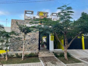 Hotel Coco Mar Suites