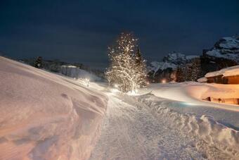 Sun Valley Apartments