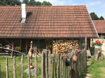 Getreidekasten Auf Einer Lamafarm