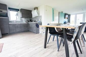 Bungalow 58 Op Recreatiepark De Wielen