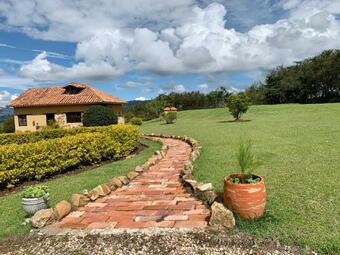 Lodge Caba�a Familiar San Jorge
