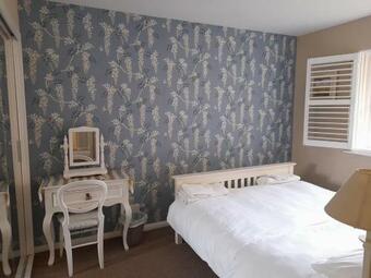 3 Bedroom Cottage Close To Goodwood Nr Chichester