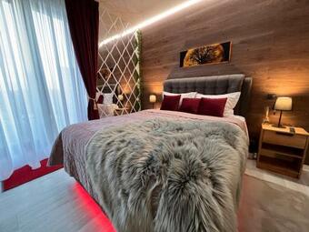 Apartamento Jacuzzi Love Luxury Boutique (adult Only)