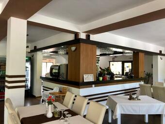 Bed & Breakfast Aranykakas �tterem �s Panzi�