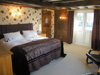 Hostal Royal Yeoman B&B