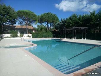 Sous Le Soleil De Provence Petite Maison Au Calme Et Tr�s Bien �quip�e De 40m2 Avec Wifi -jardin Priv�-la Piscine Est Commune � La R�sidence Et Ouverte Du 1er Mai Au 30 Septembre De 09h � 21h,en Juillet Et Aout Reservation Uniquement Du Samedi Au Samedi