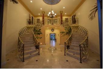 Hostal Oceanfront Legacy Vacation Rental