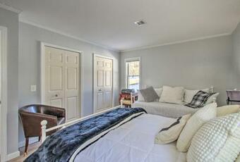Pet-friendly Home With Private Beach, Dock And Rafts!